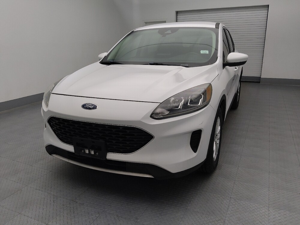 2020 Ford Escape in Gladstone, MO 64118 - 18143136 15