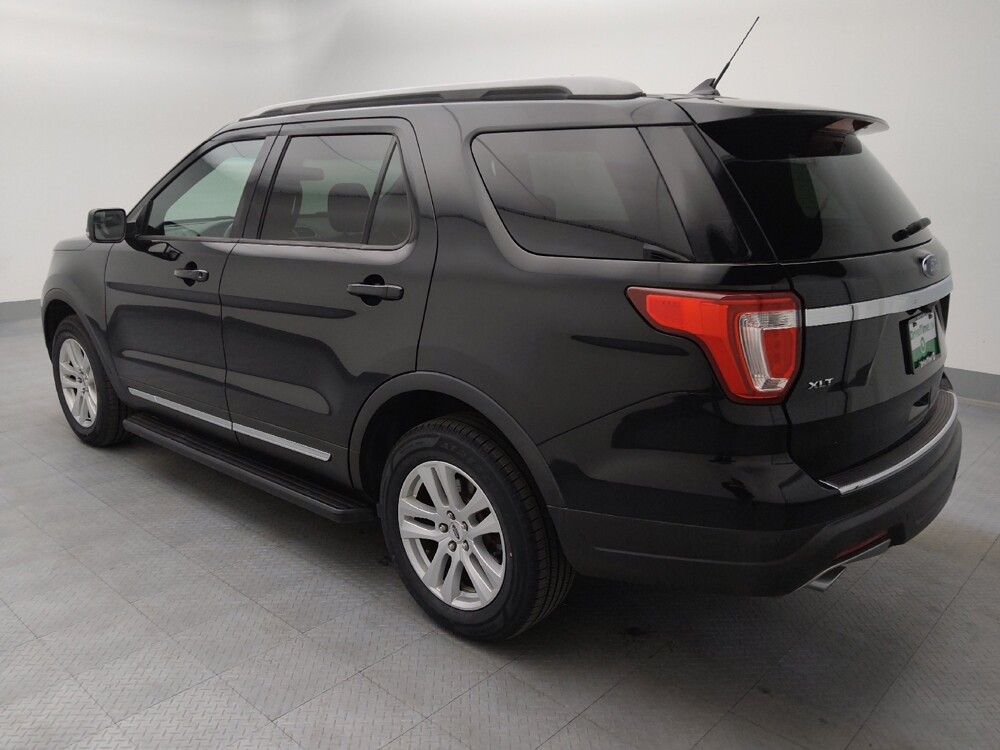 2018 Ford Explorer in Wichita, KS 67207 - 18143138 3