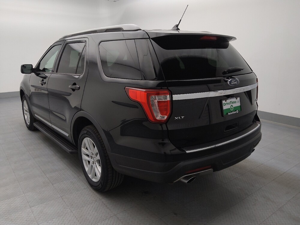 2018 Ford Explorer in Wichita, KS 67207 - 18143138 5
