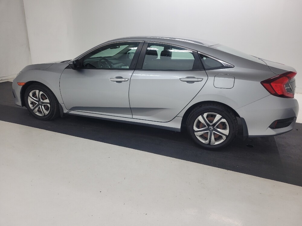 2018 Honda Civic in St. Louis, MO 63136 - 18143139 3
