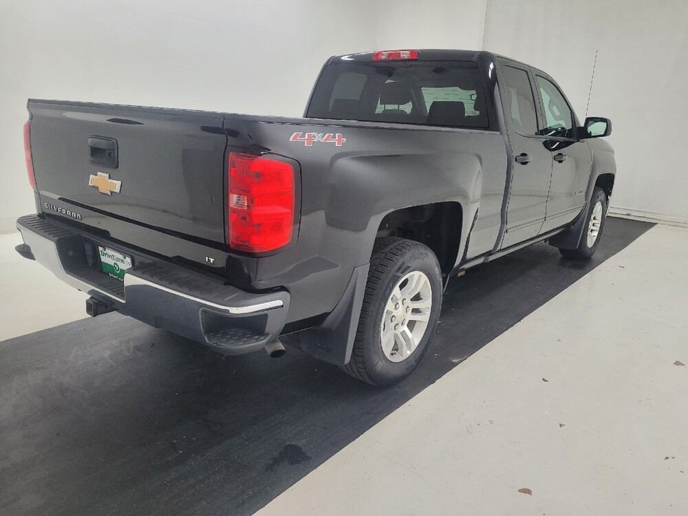 2015 Chevrolet Silverado 1500 in St. Louis, MO 63136 - 18143140 9