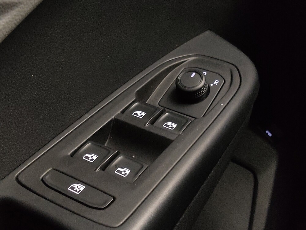 2022 Volkswagen Taos in Topeka, KS 66611 - 18143141 27