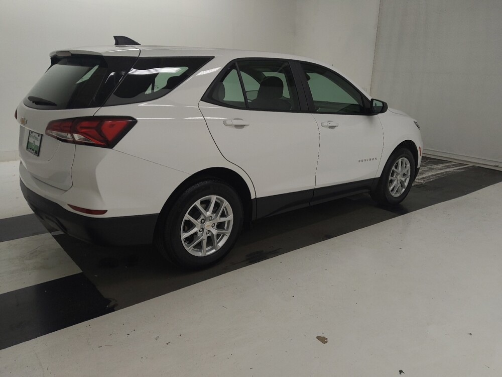 2024 Chevrolet Equinox in Wichita, KS 67207 - 18143144 10