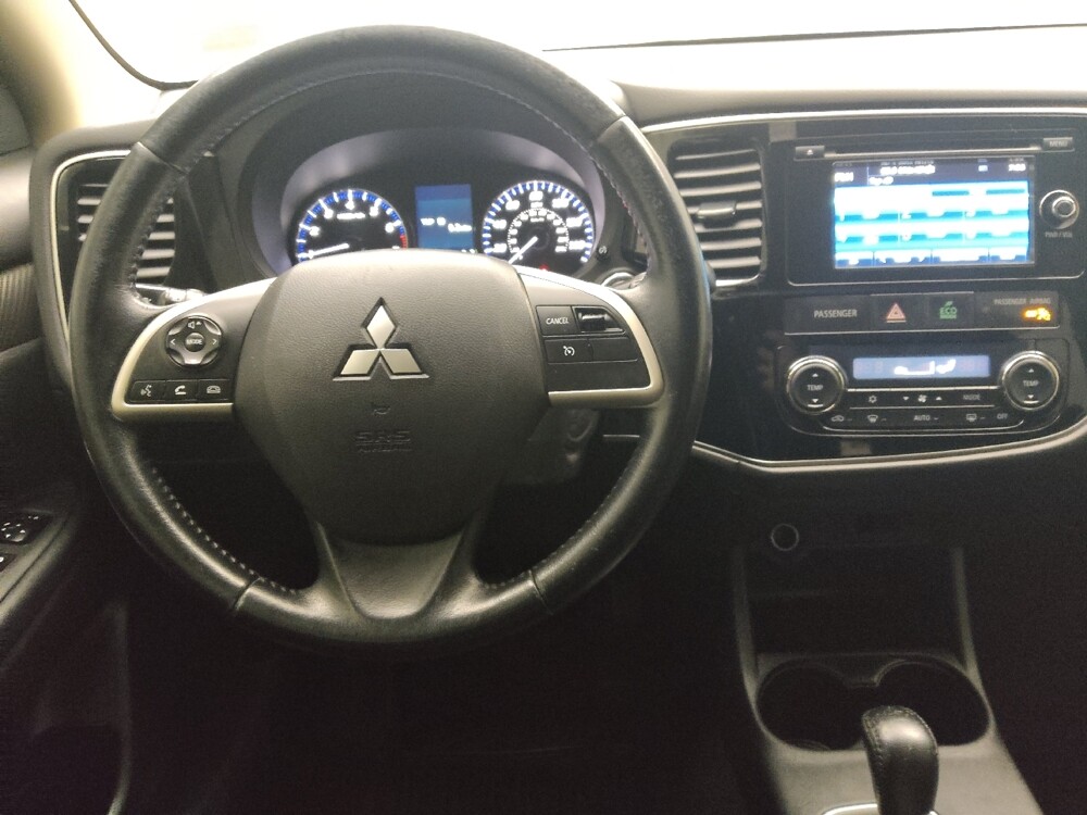 2015 Mitsubishi Outlander in Des Moines, IA 50310 - 18143147 22