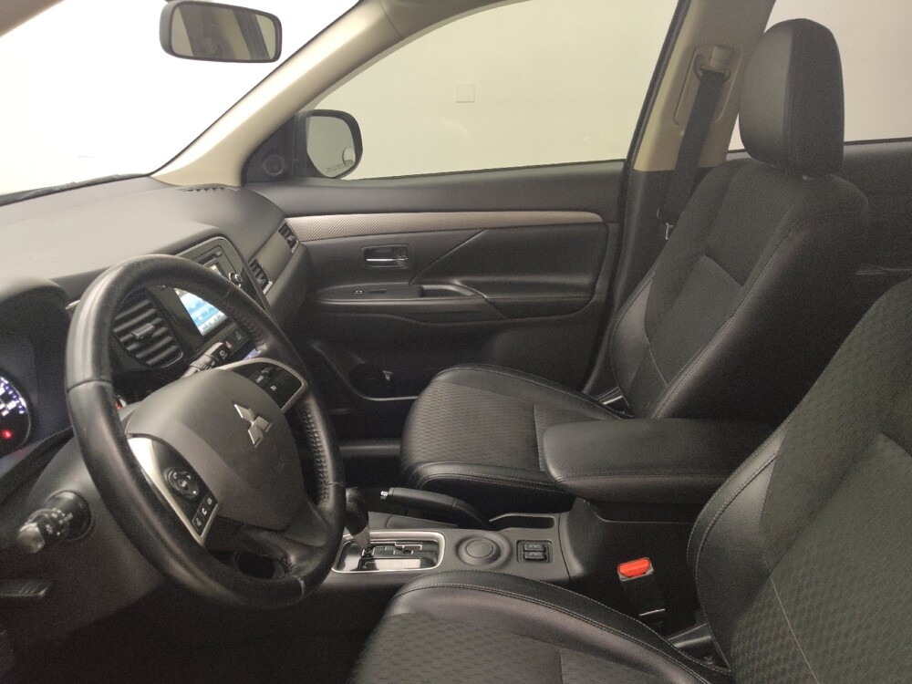 2015 Mitsubishi Outlander in Des Moines, IA 50310 - 18143147 17