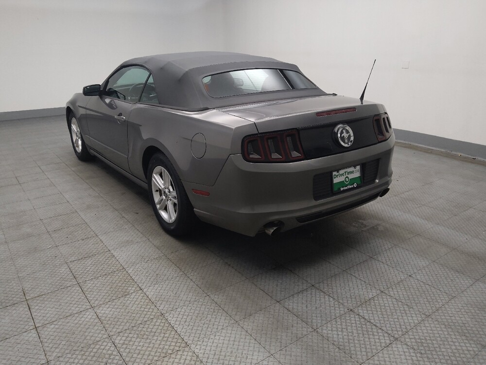 2014 Ford Mustang in Des Moines, IA 50310 - 18143149 5