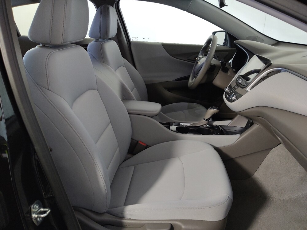 2020 Chevrolet Malibu in Midlothian, IL 60445 - 18143150 21