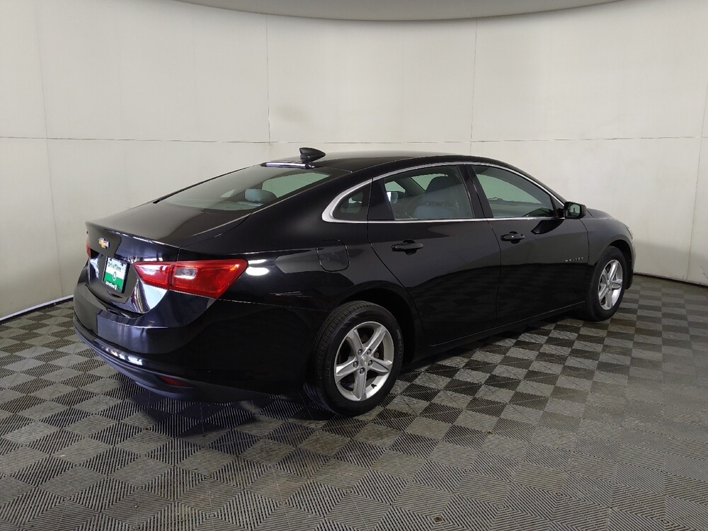 2020 Chevrolet Malibu in Midlothian, IL 60445 - 18143150 10