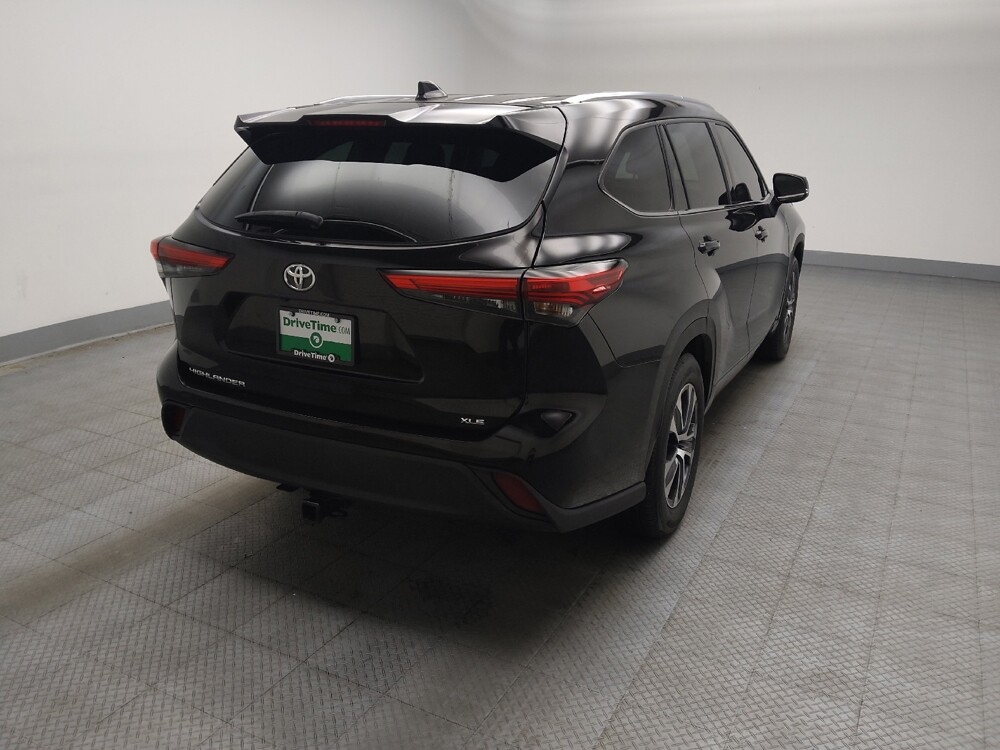 2021 Toyota Highlander in Lombard, IL 60148 - 18143151 9