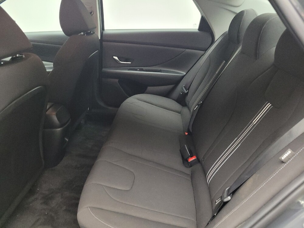 2024 Hyundai Elantra in Grand Rapids, MI 49508 - 18143152 18