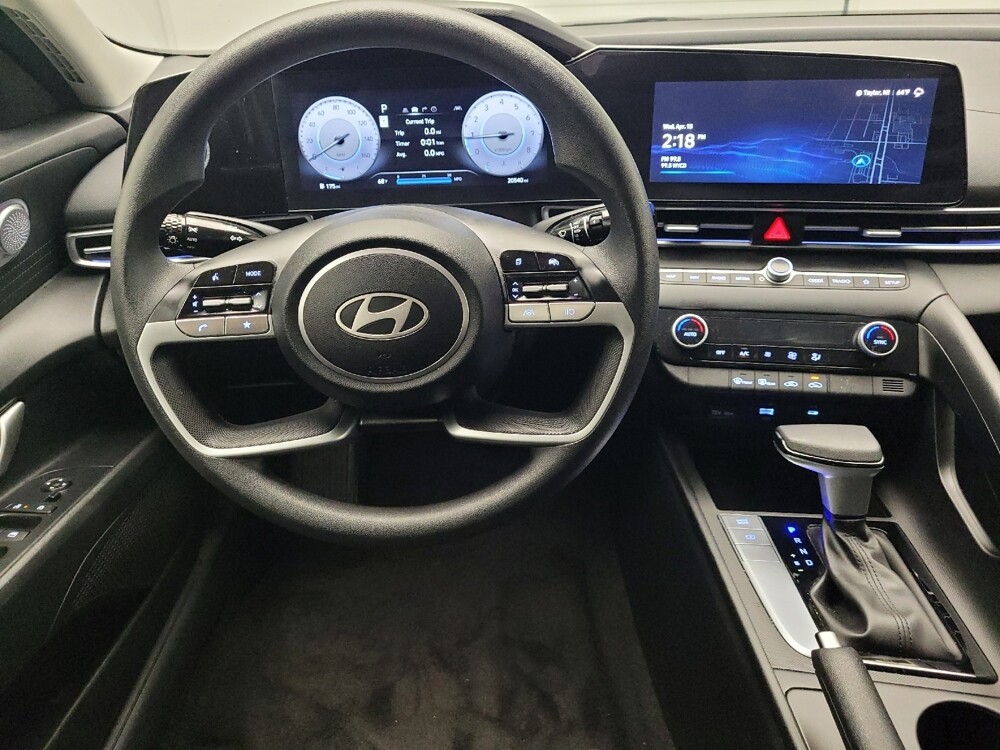 2024 Hyundai Elantra in Grand Rapids, MI 49508 - 18143152 22