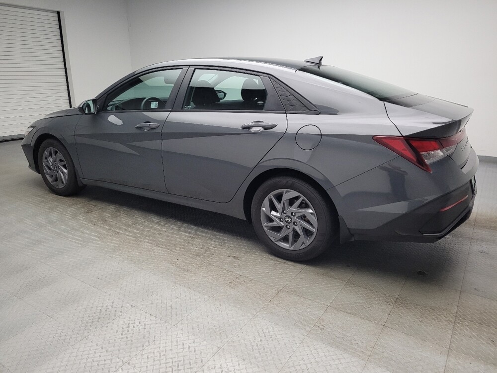 2024 Hyundai Elantra in Grand Rapids, MI 49508 - 18143152 3