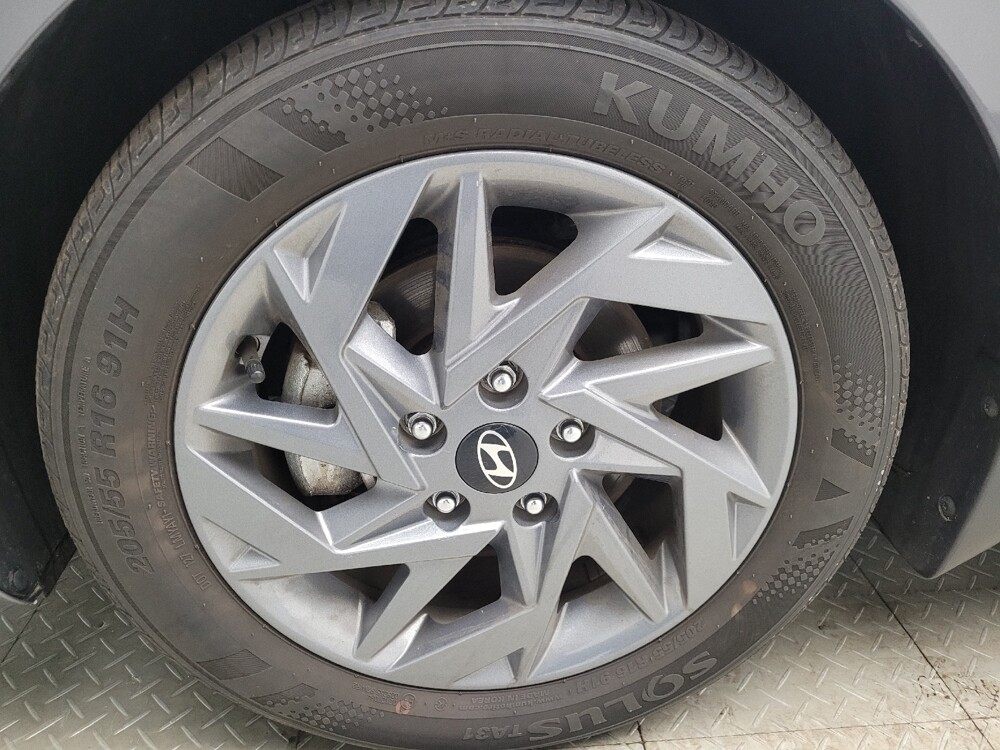 2024 Hyundai Elantra in Grand Rapids, MI 49508 - 18143152 31
