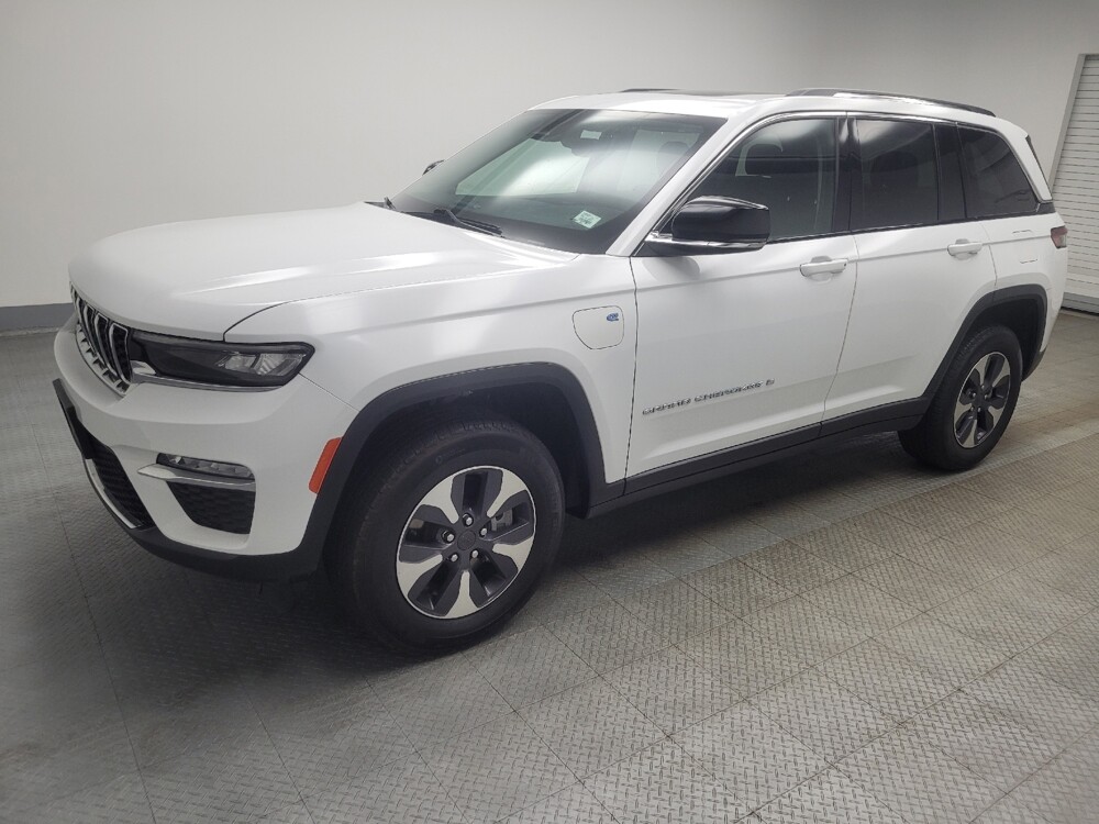 2023 Jeep Grand Cherokee in Highland, IN 46322 - 18143154 2