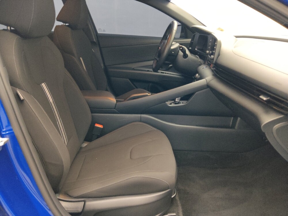 2025 Hyundai Elantra in Savannah, GA 31419 - 18143156 21