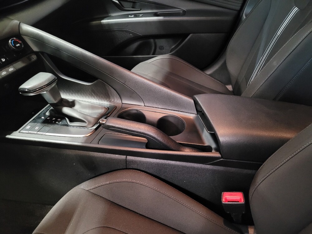 2025 Hyundai Elantra in Savannah, GA 31419 - 18143156 26