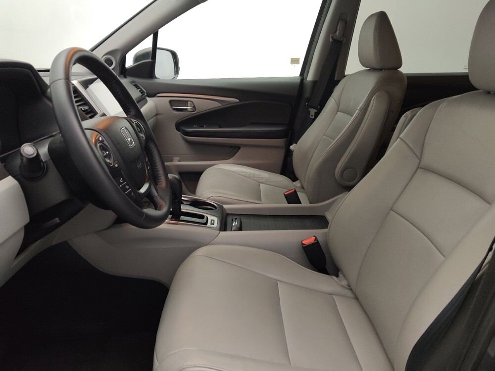 2018 Honda Pilot in Miami, FL 33157 - 18143159 17