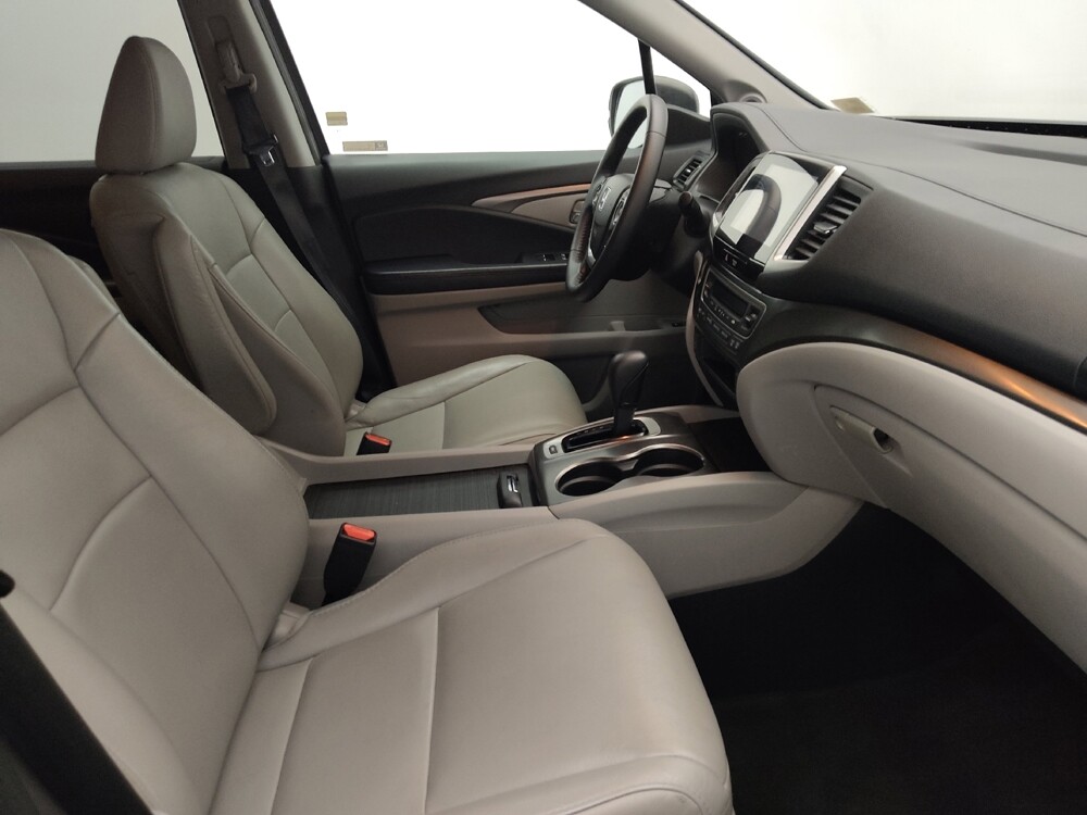 2018 Honda Pilot in Miami, FL 33157 - 18143159 21