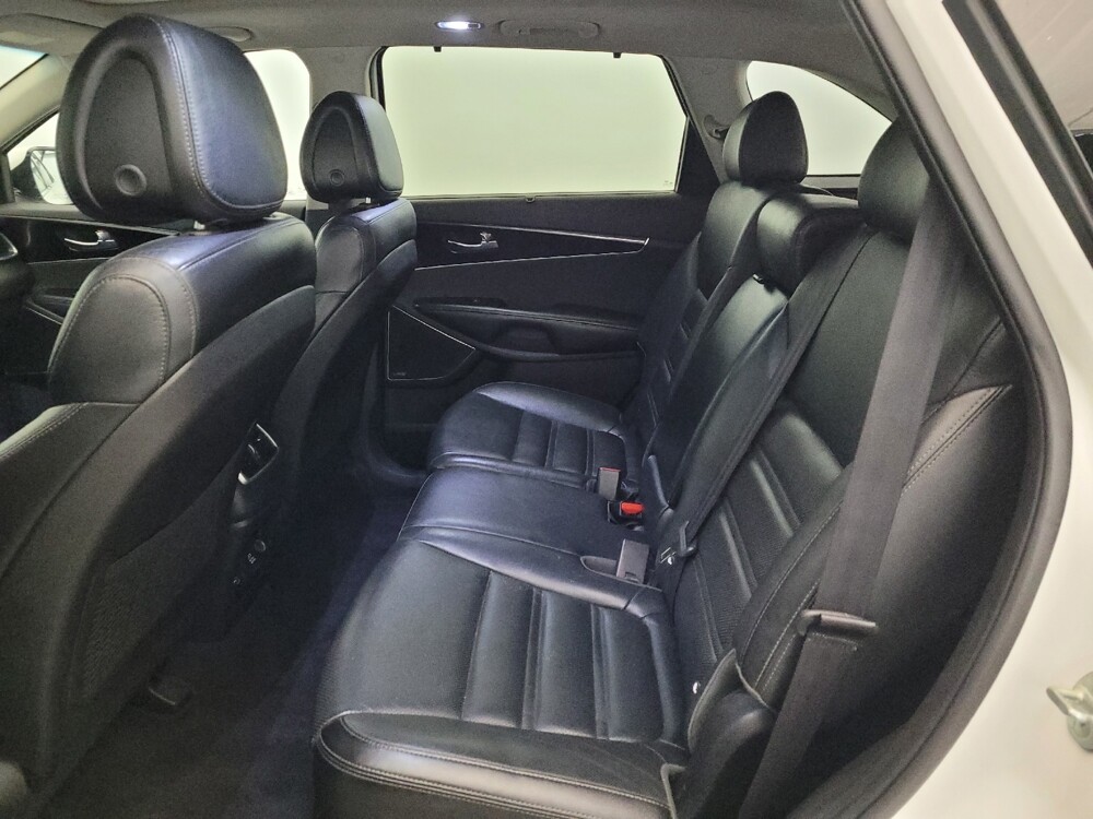 2016 Kia Sorento in Glen Burnie, MD 21061 - 18143161 18