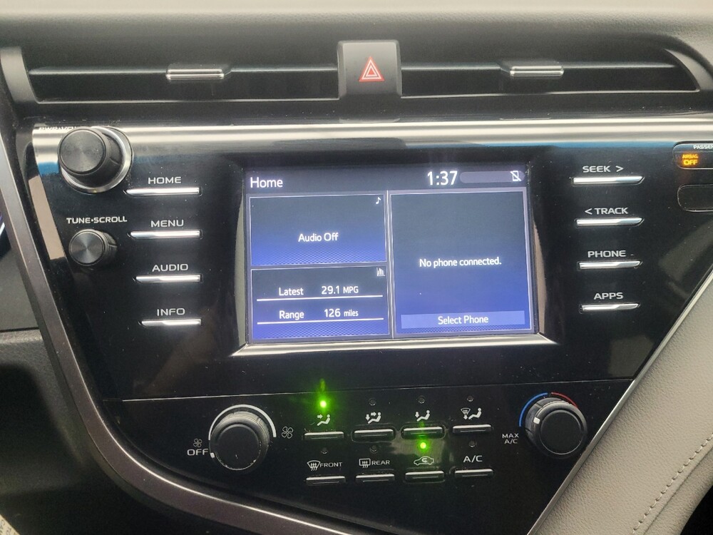 2018 Toyota Camry in Mishawaka, IN 46545 - 18143162 25