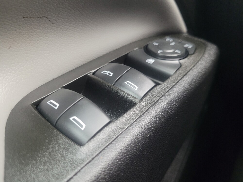 2021 Chevrolet Equinox in Highland, IN 46322 - 18143164 27