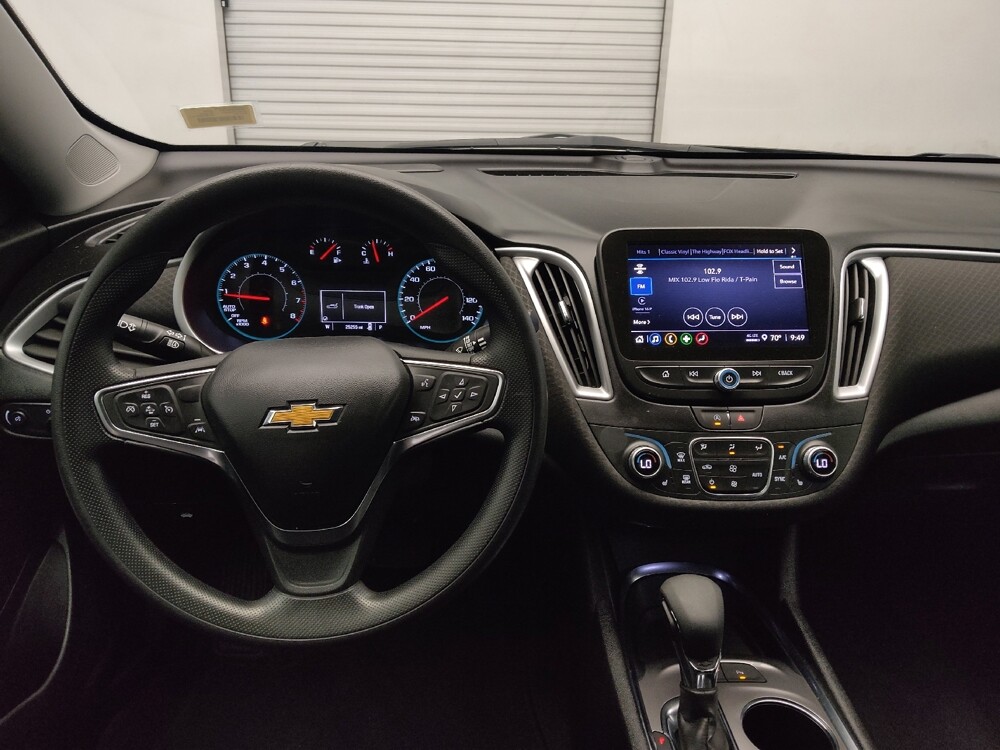 2025 Chevrolet Malibu in Tulsa, OK 74145 - 18143170 22