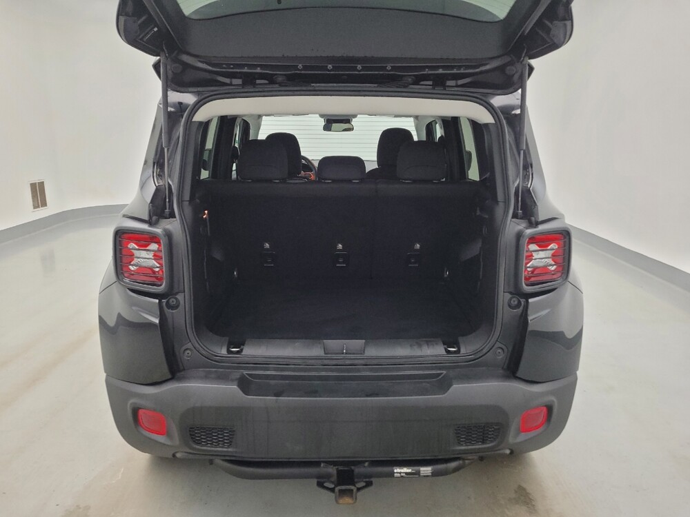 2020 Jeep Renegade in Louisville, KY 40258 - 18143171 29