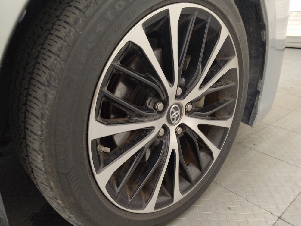 2018 Toyota Camry in Tampa, FL 33619 - 18143174 31
