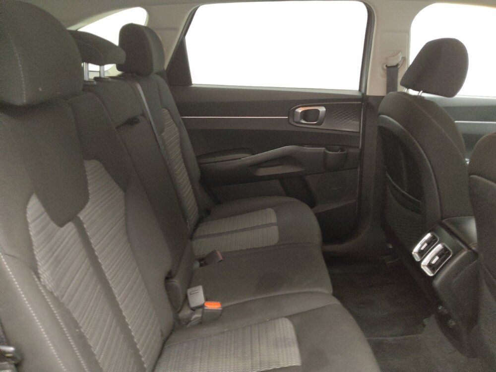 2022 Kia Sorento in Mishawaka, IN 46545 - 18143178 19
