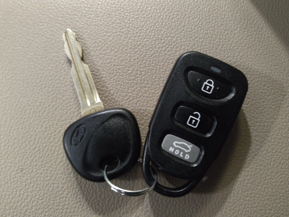 2018 Hyundai Elantra in Savannah, GA 31419 - 18143179 32