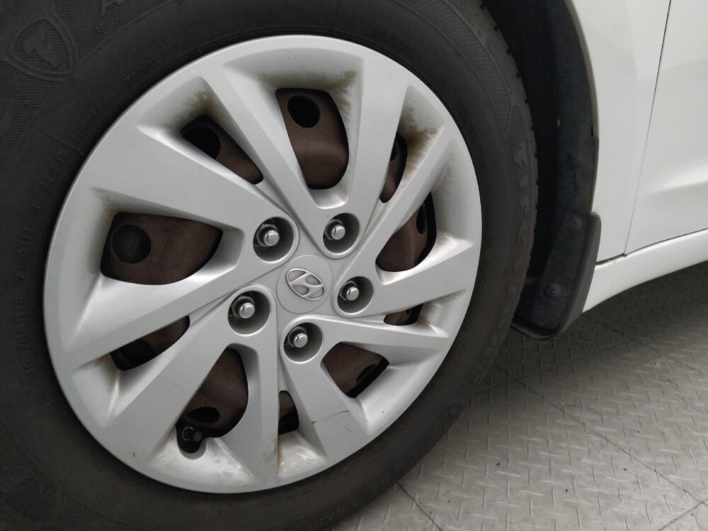 2018 Hyundai Elantra in Savannah, GA 31419 - 18143179 31