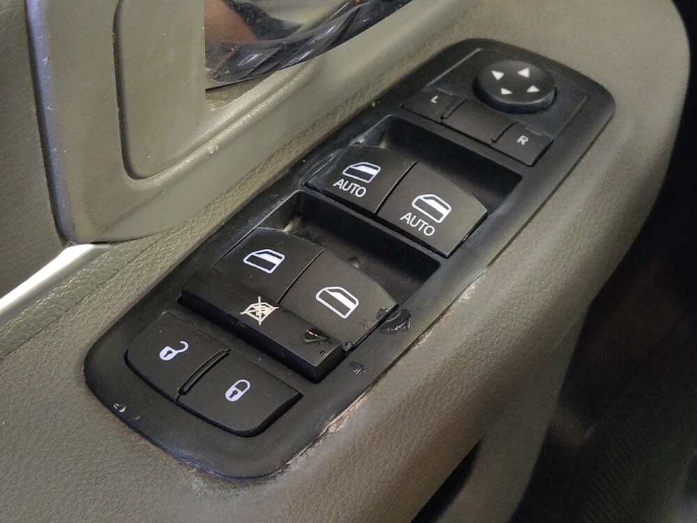 2017 RAM 1500 in Houston, TX 77060 - 18143197 27