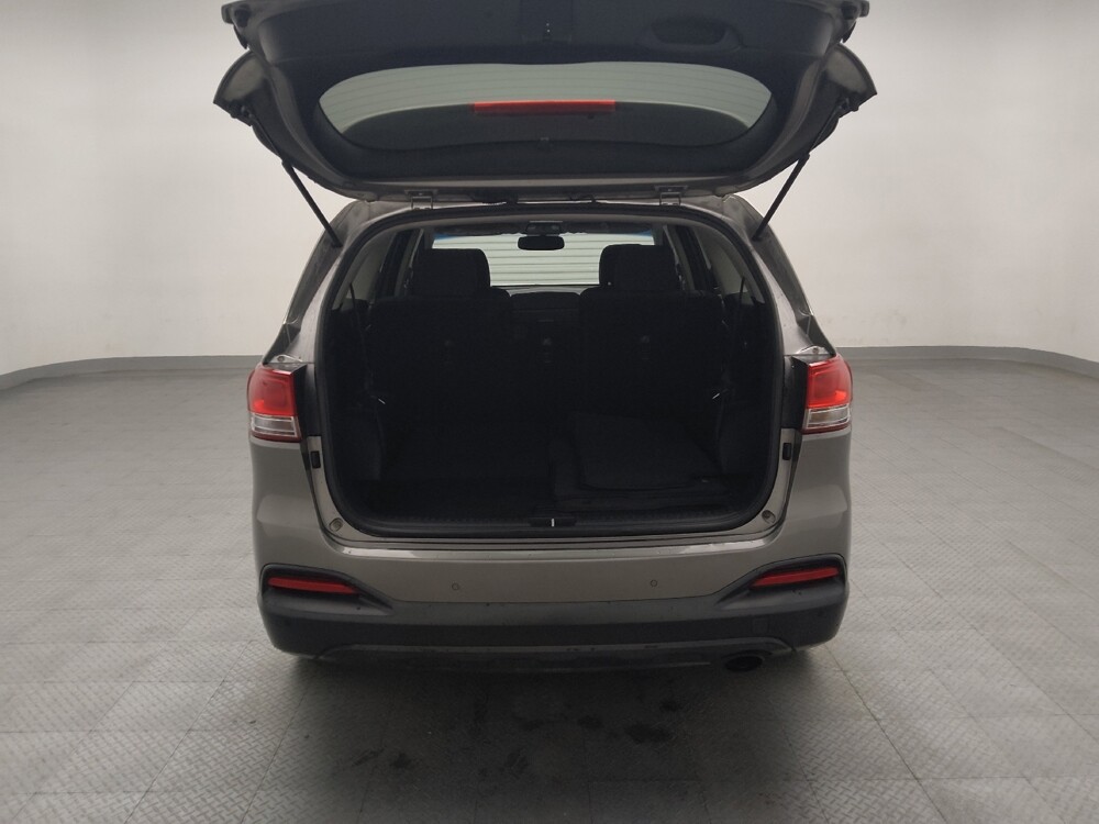 2017 Kia Sorento in Lubbock, TX 79424 - 18143199 29