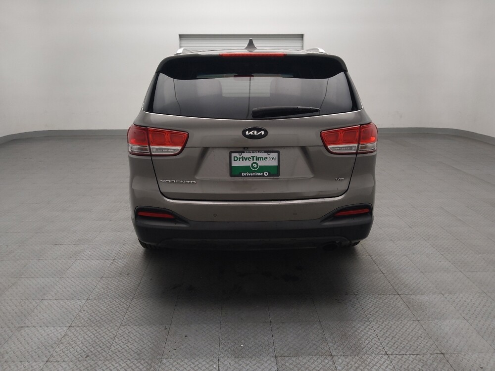 2017 Kia Sorento in Lubbock, TX 79424 - 18143199 6