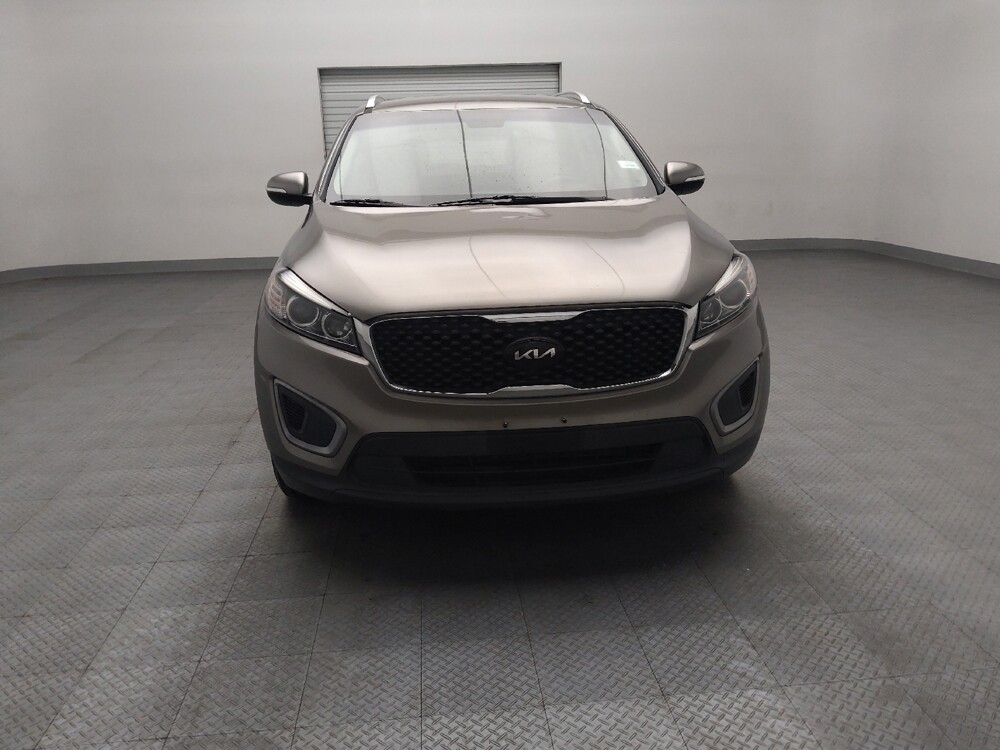 2017 Kia Sorento in Lubbock, TX 79424 - 18143199 14