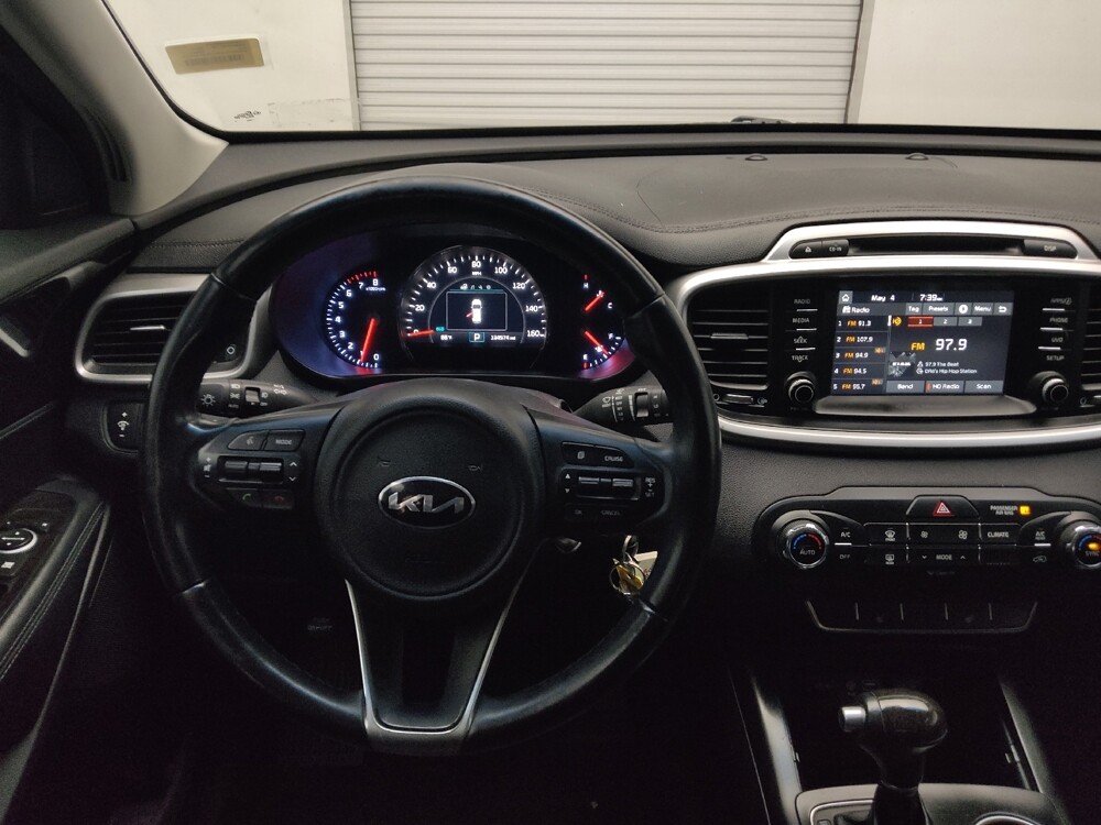 2017 Kia Sorento in Lubbock, TX 79424 - 18143199 22
