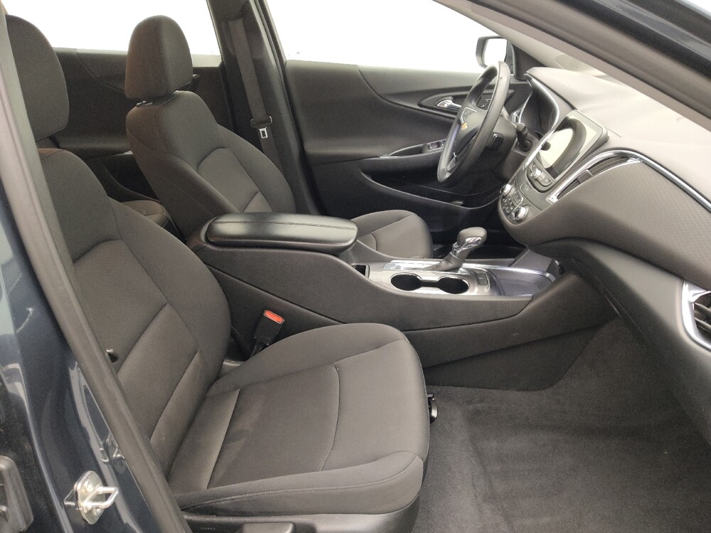 2021 Chevrolet Malibu in Independence, MO 64055 - 18143202 21