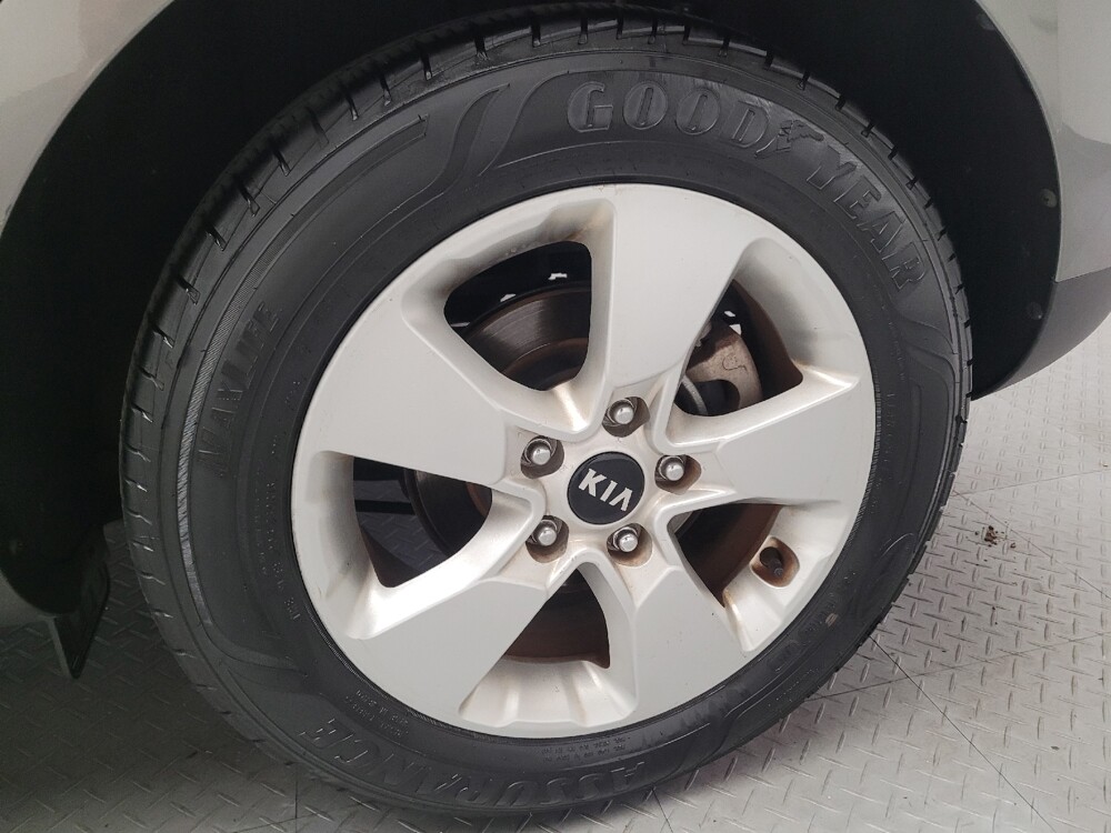 2019 Kia Soul in Torrance, CA 90504 - 18143221 31