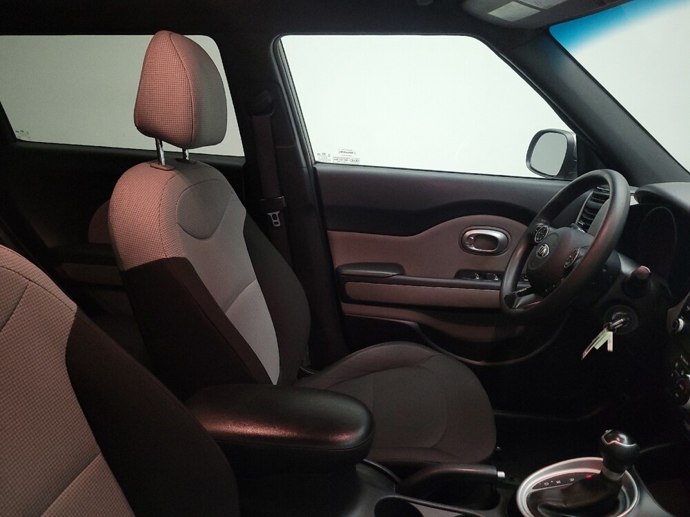 2019 Kia Soul in Torrance, CA 90504 - 18143221 21