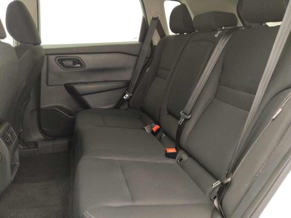 2024 Nissan Rogue in Lakewood, CO 80215 - 18143225 18