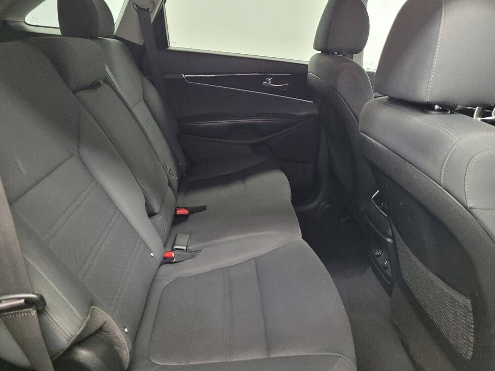 2020 Kia Sorento in Houston, TX 77034 - 18143227 19