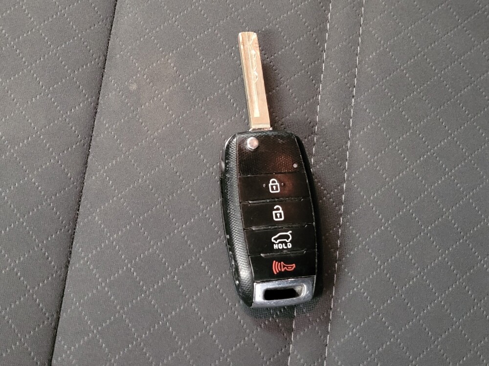 2020 Kia Sorento in Houston, TX 77034 - 18143227 32