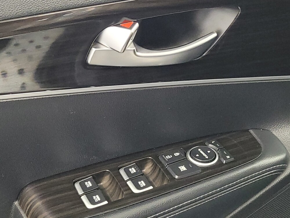 2020 Kia Sorento in Houston, TX 77034 - 18143227 27