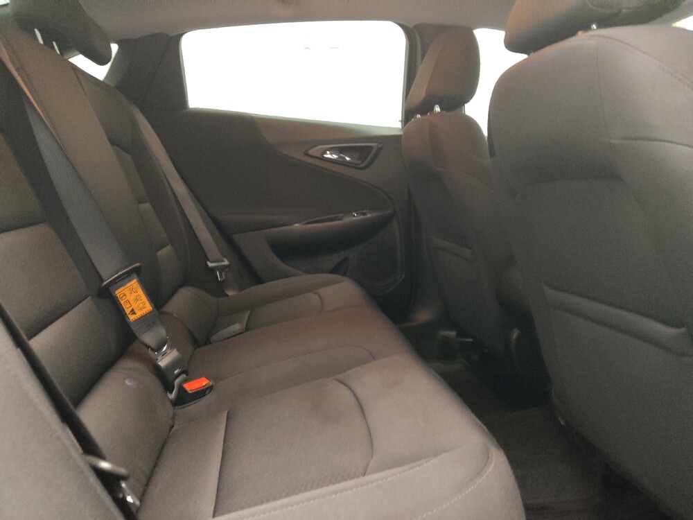2022 Chevrolet Malibu in Lewisville, TX 75067 - 18143235 19