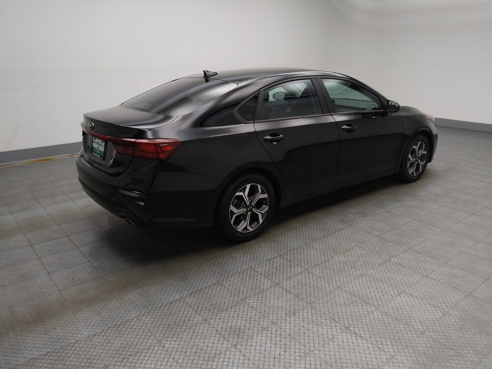 2021 Kia Forte in Lombard, IL 60148 - 18143239 10