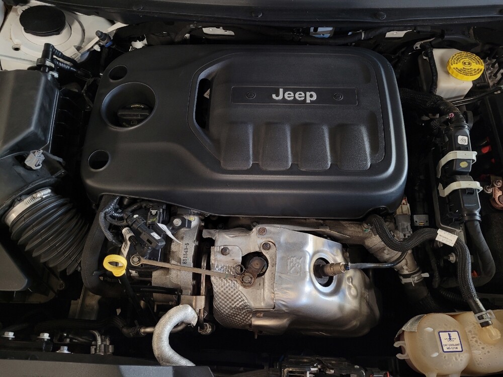 2019 Jeep Cherokee in Savannah, GA 31419 - 18143240 30