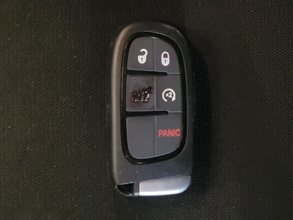 2019 Jeep Cherokee in Savannah, GA 31419 - 18143240 32