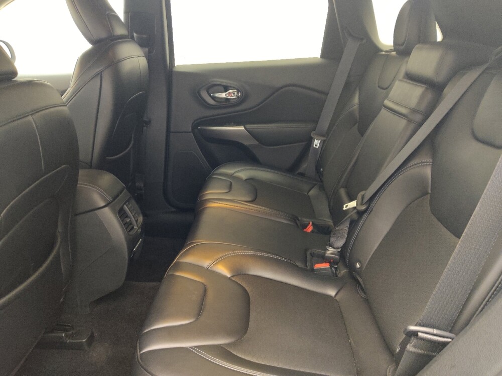 2019 Jeep Cherokee in Savannah, GA 31419 - 18143240 18