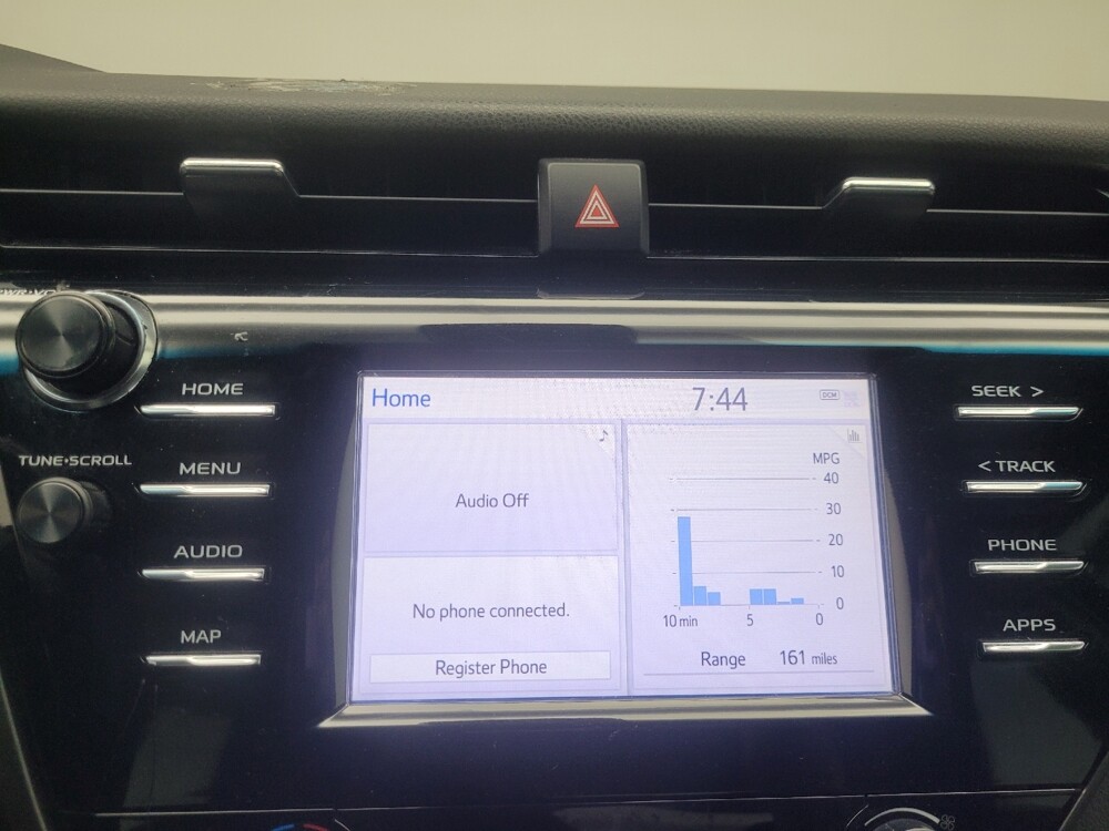 2019 Toyota Camry in Indianapolis, IN 46219 - 18143243 25