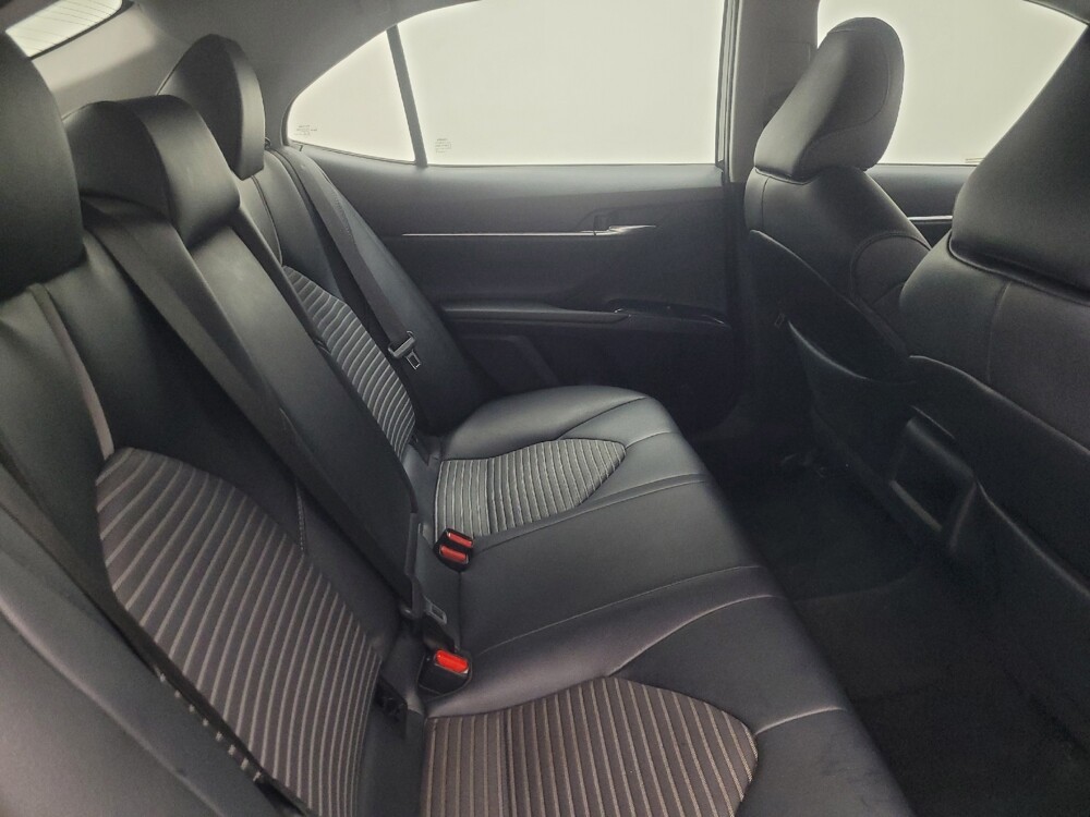 2019 Toyota Camry in Indianapolis, IN 46219 - 18143243 19